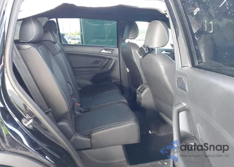 2021 Volkswagen Tiguan 2.0T Se/2.0T Se R-Line Black/2.0T Sel z USA, uszkodzony, nr VIN 3VV3B7AX4MM110548